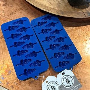 2 Silicon Candy Moulds